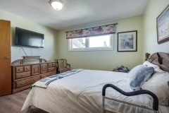 023-4323_56AveInnisfail-023_m