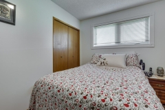 026-4323_56AveInnisfail-026_m