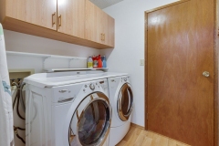 029-4323_56AveInnisfail-029_m