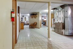 031-4323_56AveInnisfail-031_m