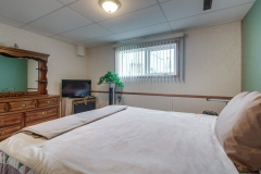 034-4323_56AveInnisfail-034_m