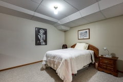 036-4323_56AveInnisfail-036_m