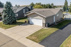 055-4323_56AveInnisfail-055_m